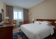 Ренессанс Самара Отель - Renaissance Samara Hotel Номер категории «Улучшенный» с кроватью «King-size»