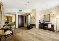 Гостиница Old Estate Hotel and SPA 4 (бассейн - Джакузи) Двухместный стандарт на 1 этаже (двуспальная кровать)