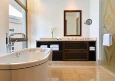 The St. Regis Doha Двухместный номер Astor с видом на море