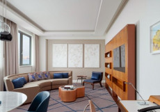 Sheraton Baku Intourist Двухместный люкс Khazar c 1 комнатой с видом на море  двуспальная кровать