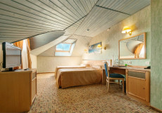 Гостиница Old Estate Hotel and SPA 4 (бассейн - Джакузи) Двухместный улучшенный (две односпальные кровати)