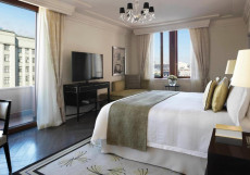 Four Seasons Hotel Moscow - Фор Сизонс Хотел Люкс «Премьер» с кроватью размера «king-size» 