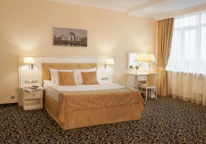 Принц Парк Отель (с парковкой) Двухместный люкс Presidential двуспальная кровать