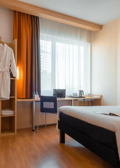 Ибис Москва Павелецкая -  Ibis Moscow Paveletskaya