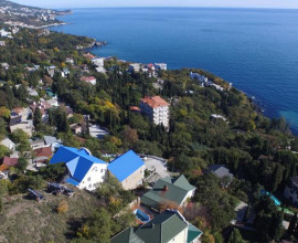 Форест (г. Алупка, в 5 минутах от побережья Черного моря)