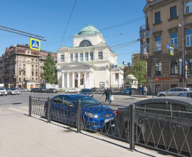 АЛЫЕ ПАРУСА (в центре с кухней)