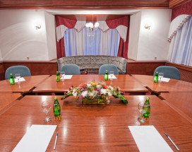 НЕФТЯНИК БИЗНЕС ОТЕЛЬ