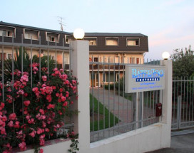 ВатерЛоо | пос. Лоо, Сочи | Побережье Черного моря | Бассейн