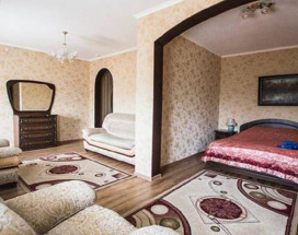 АЛЕКСАНДРОВСКИЙ