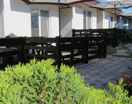 ВИЛЛА ЭСПАНЬОЛА ГОСТЕВОЙ ДОМ | Крым, п. Межводное | Wi-Fi | Парковка