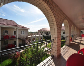 МАГНОЛИЯ МИНИ-ПАНСИОНАТ | Крым, п. Межводное | Бассейн | Wi-Fi