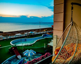 Golden Beach | Дербент | Парковка