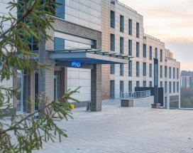 Отель Астро Плаза