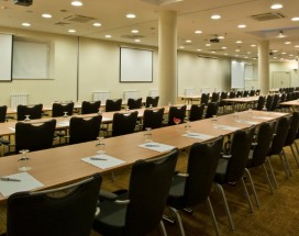 ХОЛИДЕЙ ИНН САМАРА