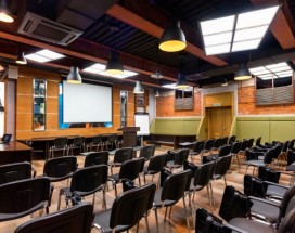 КОНФЕРЕНЦ-ЗАЛ НА ЧИСТОПРУДНОМ