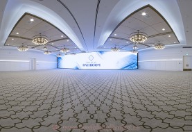 CRYSTAL BALLROOM (КРИСТАЛ БОЛЛРУМ)
