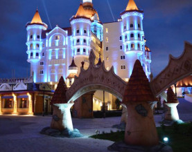Отель-Замок Богатырь