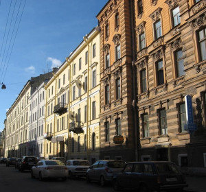 Наука на Миллионной (Отели в Питере)