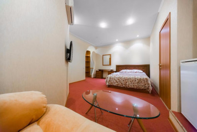 Pogostite.ru - Отель Prestige House Verona (сауна, бассейн) #11