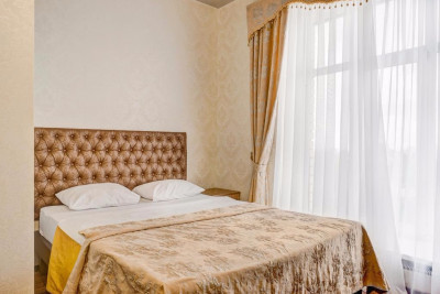 Pogostite.ru - Отель Наири | Nairi Hotel | Волгоград | р. Волга | Парковка #8