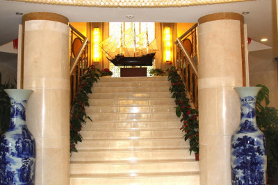 Pogostite.ru - Soluxe Hotel Almaty | Алматы | Парковка #9