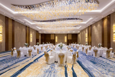 Pogostite.ru - Hilton Astana | Астана | Парковка #36