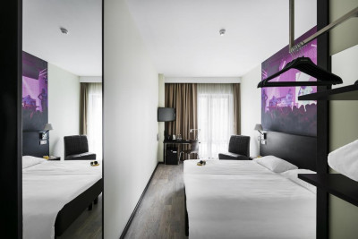 Pogostite.ru - Comfort Hotel LT - Rock 'n' Roll Vilnius (Вокзал) - Стилизованные Номера #17