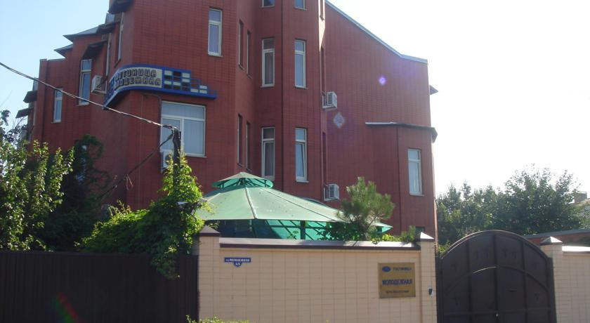 molodyozhnaya rostov na donu ryadom zavod rostselmash stadion olimp 2