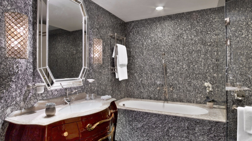 sejnt redzhis moskva nikolskaya st regis moscow nikolskaya b kempinski