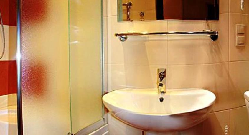 bogemiya siti otel g saratov centr goroda s zavtrakom wi fi