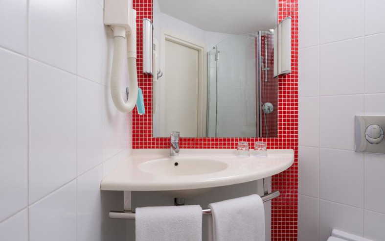 ibis centr bahrushina ibis moscow centre bakhrushina 12 ибис отель бахрушина телефон