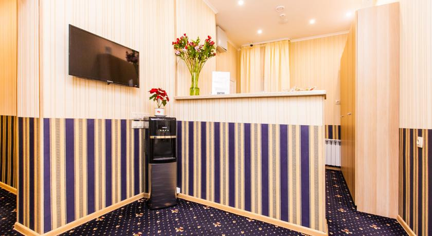 mira otel besplatnaya parkovka