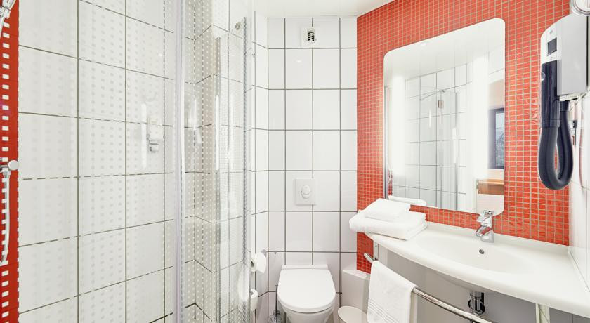 ibis krasnojarsk centr g krasnojarsk centr 18 гостиница в красноярске ибис телефон