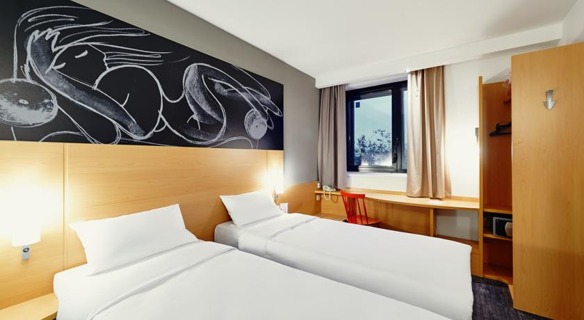 ibis krasnojarsk centr g krasnojarsk centr 3 гостиница в красноярске ибис телефон