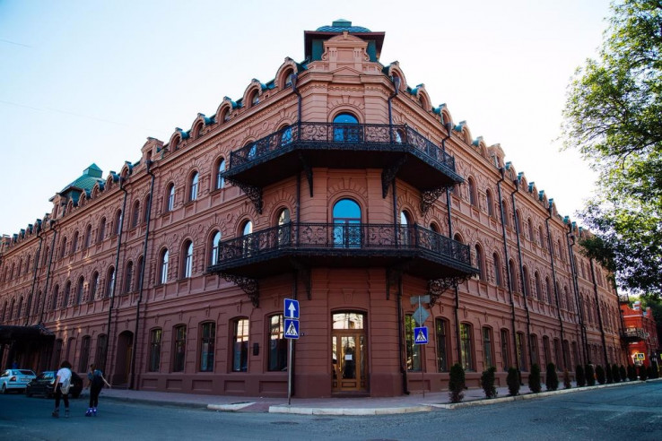 Gostinica Astrahanskaya V Centre Horoshij Otel 4 Astrahan Ul Ulyanovyh 6 Ul Sverdlova D 10 Sajt Partner