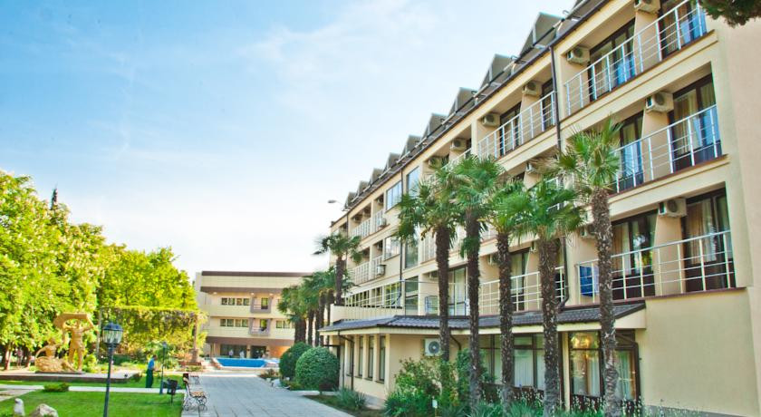 golden rezort g alushta vozle morya