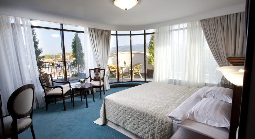 aleksandrovskij v centre vladikavkaza 13 гостиница александровский во владикавказе телефон