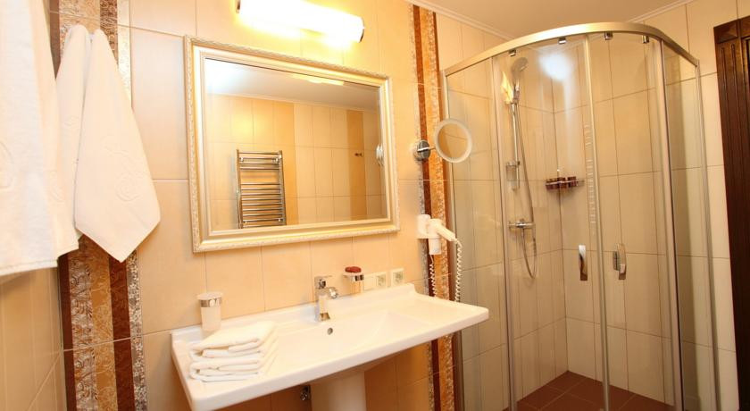 aleksandrovskij v centre vladikavkaza 14 гостиница александровский во владикавказе телефон