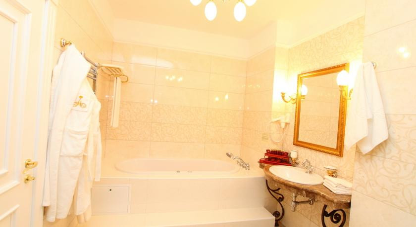 aleksandrovskij v centre vladikavkaza 22 гостиница александровский во владикавказе телефон