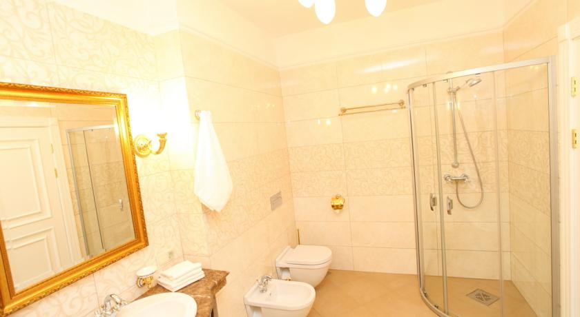 aleksandrovskij v centre vladikavkaza 23 гостиница александровский во владикавказе телефон