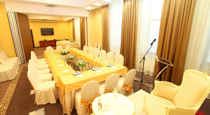 aleksandrovskij v centre vladikavkaza 26 гостиница александровский во владикавказе телефон