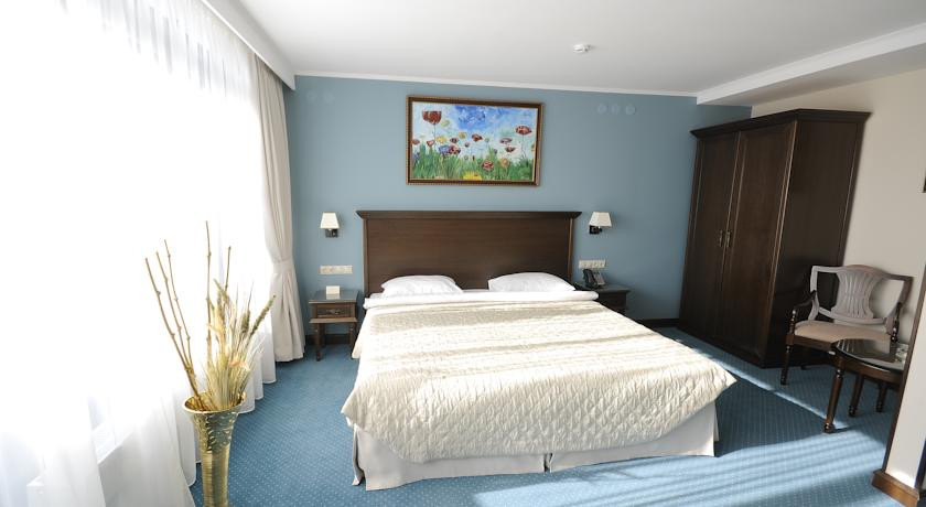 aleksandrovskij v centre vladikavkaza 30 гостиница александровский во владикавказе телефон