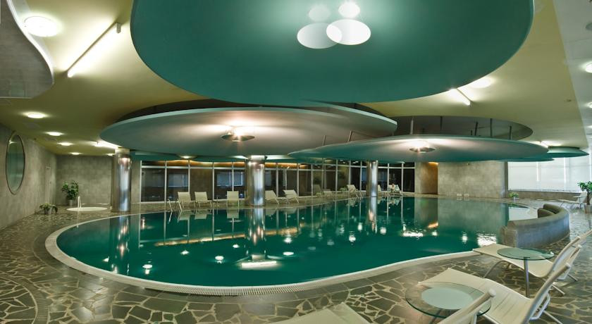 mirazh g kazan centr m kremlyovskaya