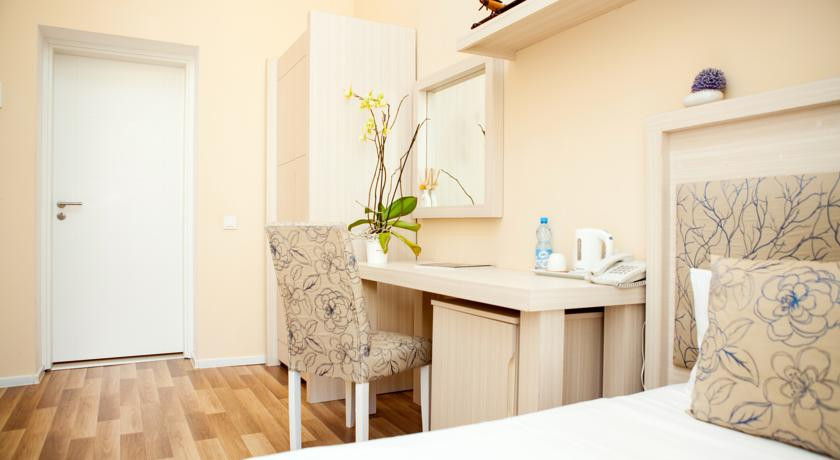 Bristol Hotel Bristol Wanted Baku Parking Bicycle Rental