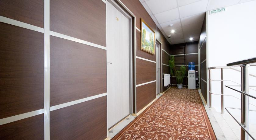 sibir ekaterinburg r iset sauna 27 гостиница сибирь в екатеринбурге телефон