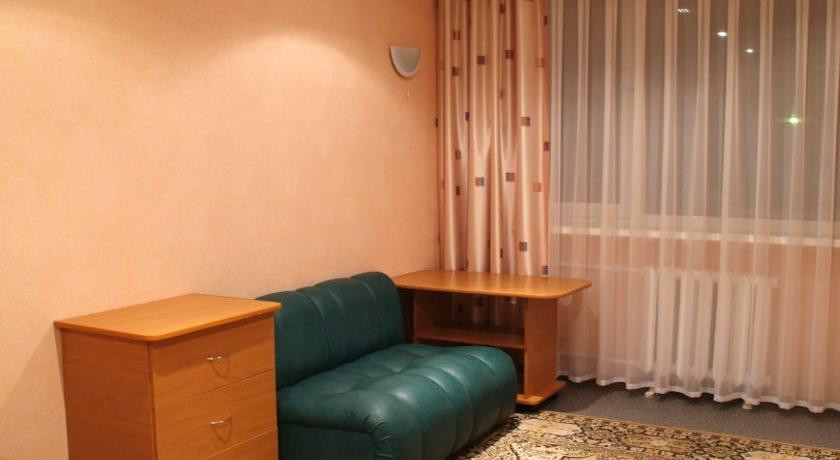 druzhba dzerzhinsk skver na ploshadi dzerzhinskogo biznes centr