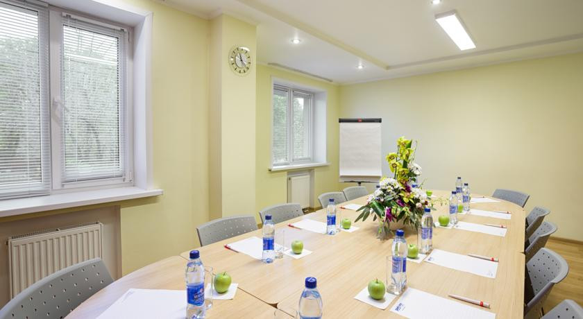 парк инн полянка адрес. park inn sadu redisson m poljanka oktjabrskaja 30. парк инн полянка адрес фото. парк инн полянка адрес-park inn sadu redisson m poljanka oktjabrskaja 30. картинка парк инн полянка адрес. картинка park inn sadu redisson m poljanka oktjabrskaja 30. Москва, улица Большая Полянка 17, строение 1 показать на карте