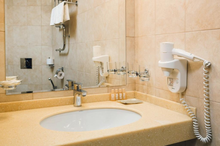 kosmos petrozavodsk otel g petrozavodsk parkovka