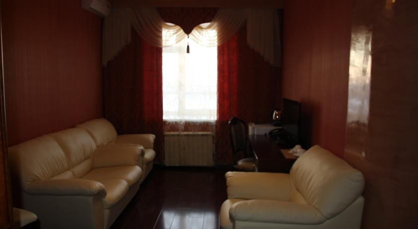 lajner jakutsk reka lena karaoke 14 гостиница лайнер в якутске телефон