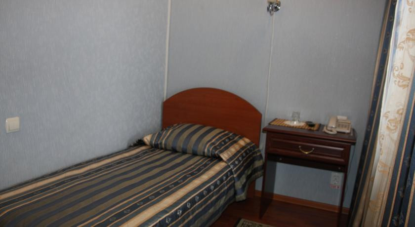 lajner jakutsk reka lena karaoke 27 гостиница лайнер в якутске телефон